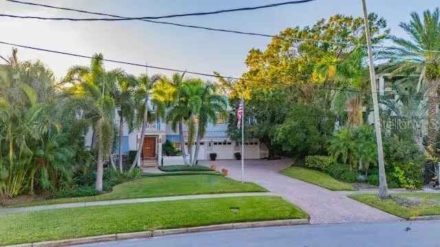 Single-family house For Sale in 334, Blanca Avenue, Tampa, Florida