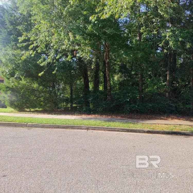 Land For Sale in Daphne, Alabama