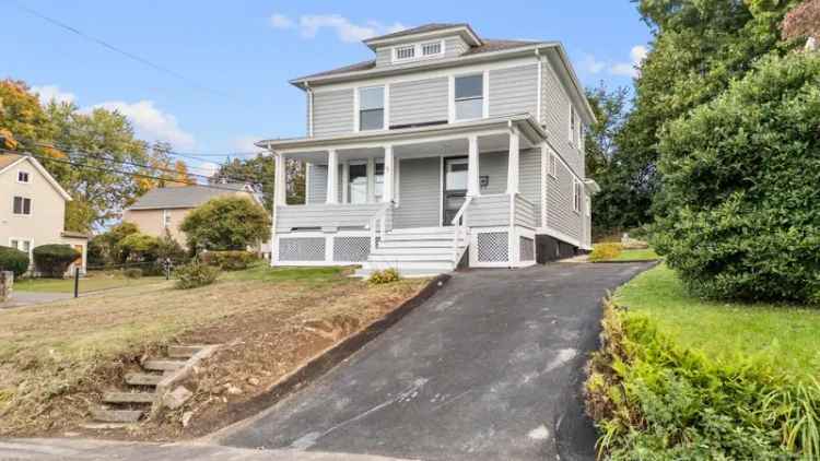 Single-family house For Sale in 47, Ward Street, Naugatuck, Connecticut