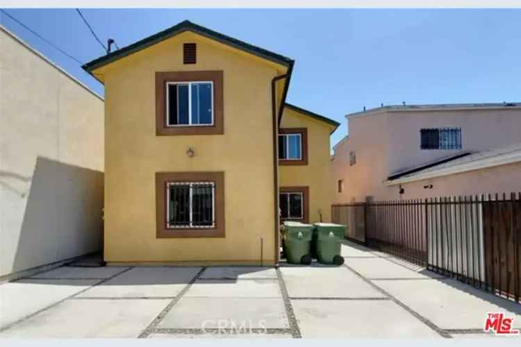 Multi-family house For Sale in 1859, West Slauson Avenue, Los Angeles, California