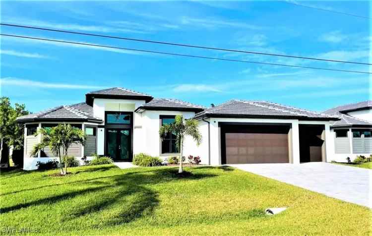 Single-family house For Sale in 3930, Southwest 17th Avenue, Cape Coral, Florida