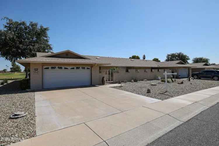 Single-family house For Sale in 18439, North Conestoga Drive, Sun City, Arizona