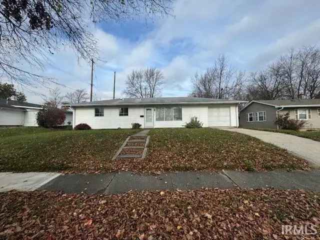 Single-family house For Sale in 811, Warwick Avenue, Fort Wayne, Indiana