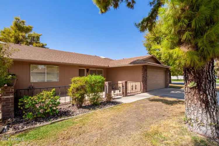 House For Sale in 15462, North Lakeforest Drive, Sun City, Arizona