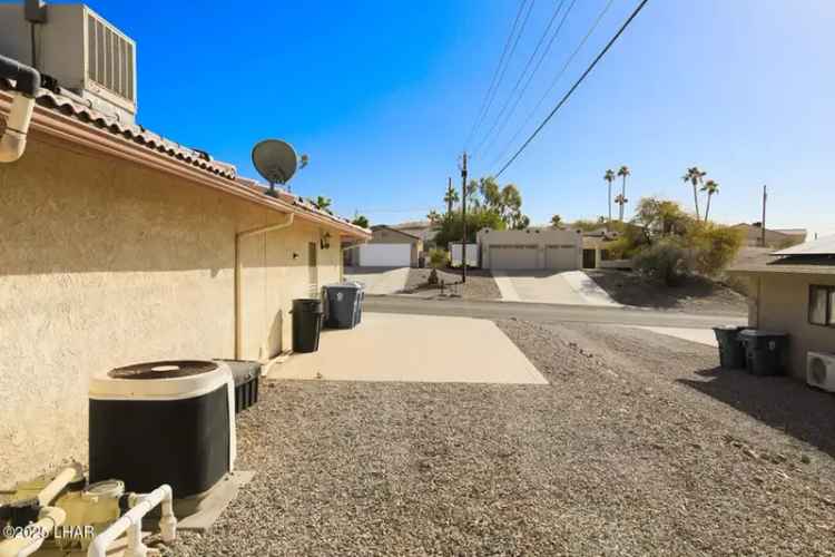 Single-family house For Sale in 2819, Saratoga Avenue, Lake Havasu City, Arizona