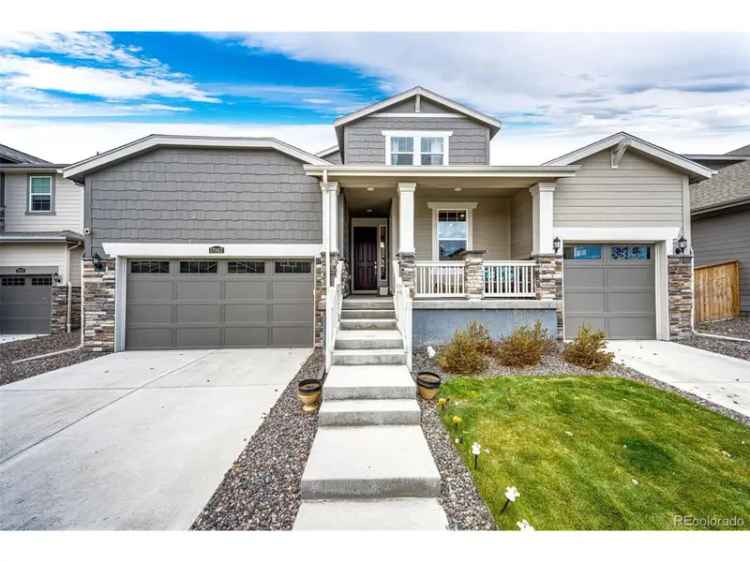 Single-family house For Sale in Parker, Colorado