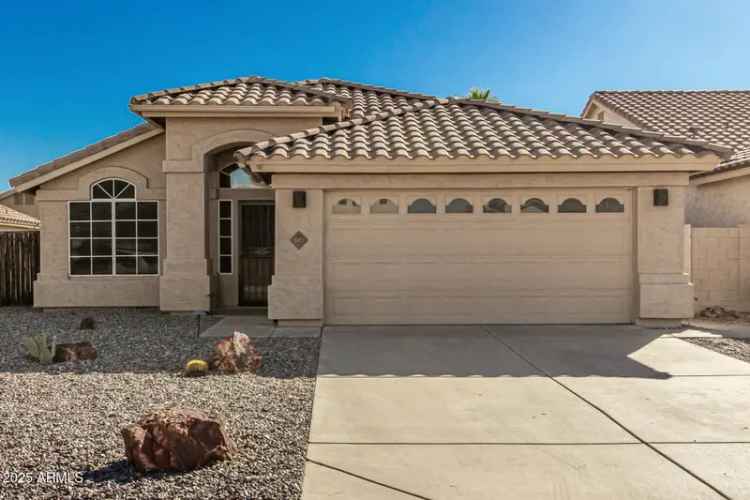 Single-family house For Sale in 635, West Douglas Avenue, Gilbert, Arizona