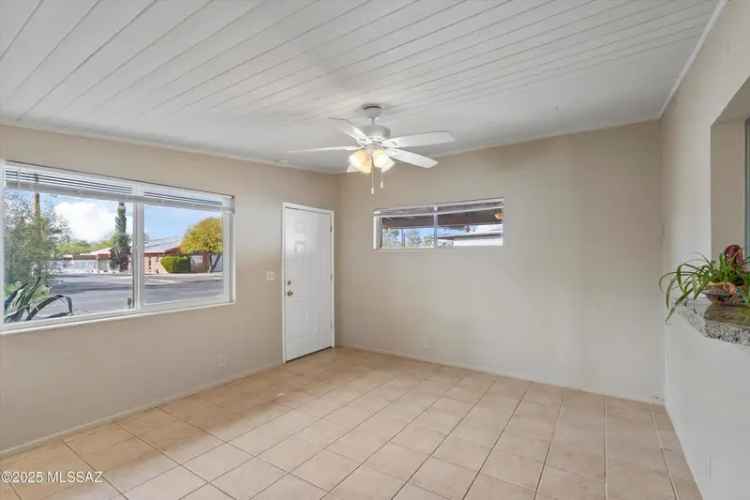 Single-family house For Sale in 1430, North Sahuara Avenue, Tucson, Arizona