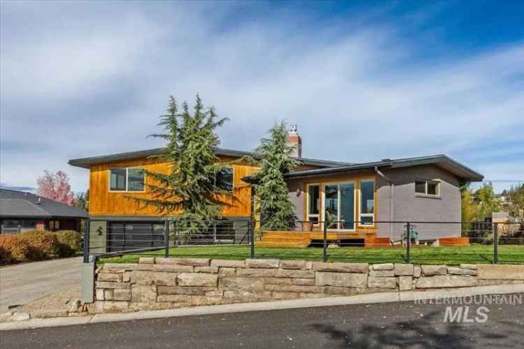 Single-family house For Sale in 100, West Horizon Drive, Boise, Idaho