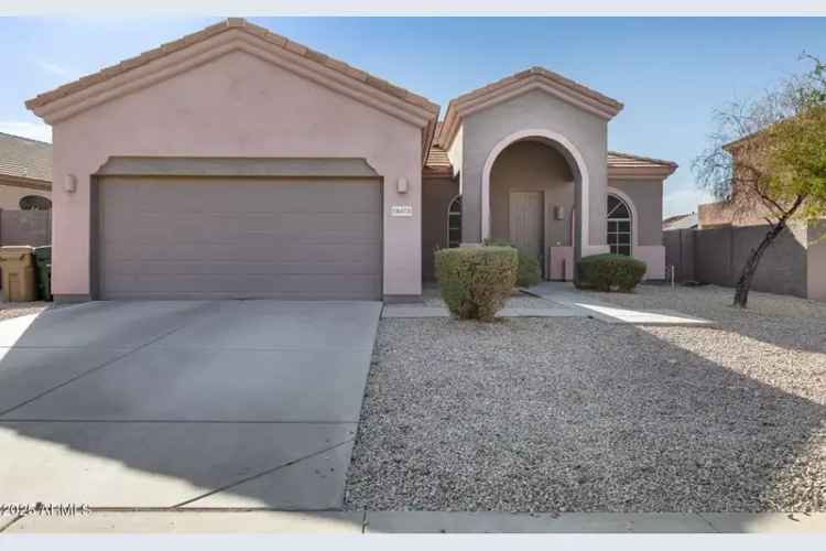 Single-family house For Sale in 18473, West Piedmont Road, Goodyear, Arizona