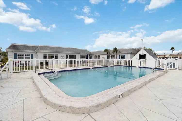 Condo For Sale in 9717, Santa Maria Court, Bradenton, Florida