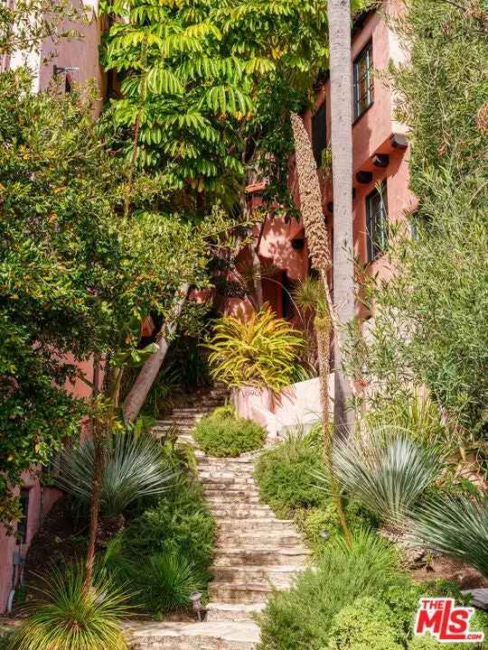 Multi-family house For Sale in Los Angeles, California