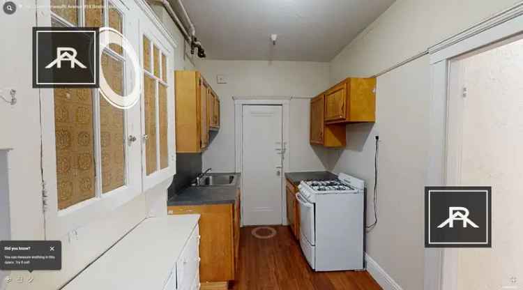 Spacious Brighton Apartment - Updated Kitchen Hardwood Floors