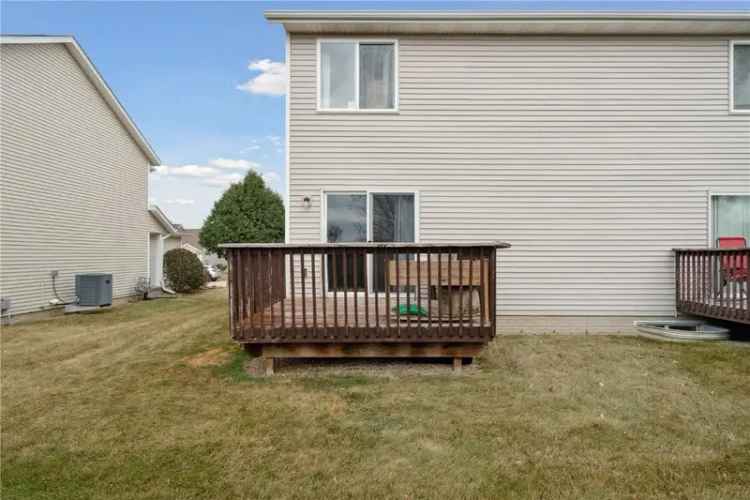 Condo For Sale in 495, Bent Creek Drive, Marion, Iowa