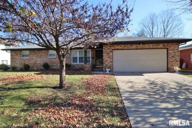 Single-family house For Sale in 3820, North Donna Lane, Peoria, Illinois