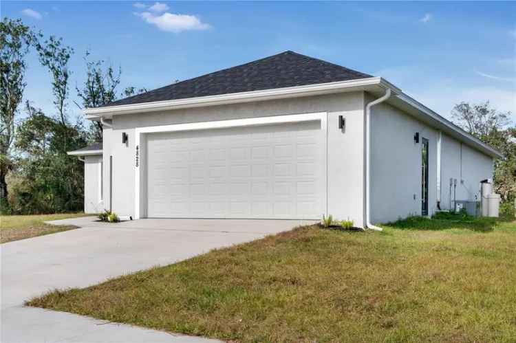 Single-family house For Sale in 4828, Eldron Avenue, North Port, Florida