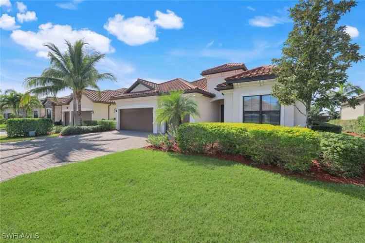 Single-family house For Sale in Bonita Springs, Florida