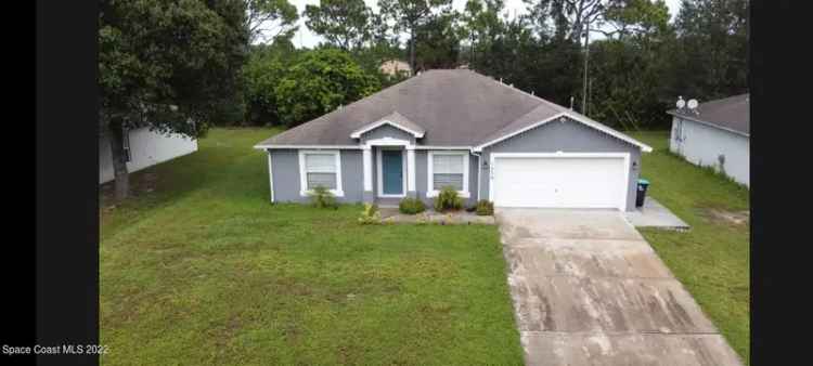 Single-family house For Sale in Palm Bay, Florida