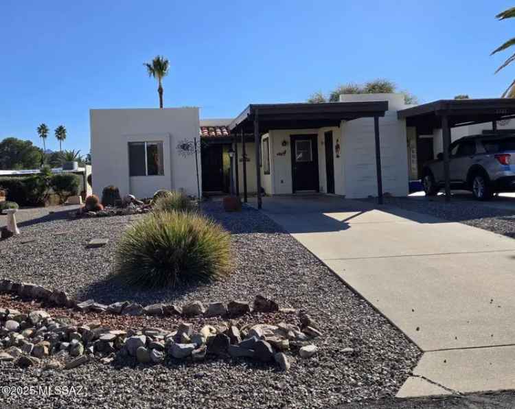 House For Sale in 1319, South Desert Meadows Circle, Green Valley, Arizona