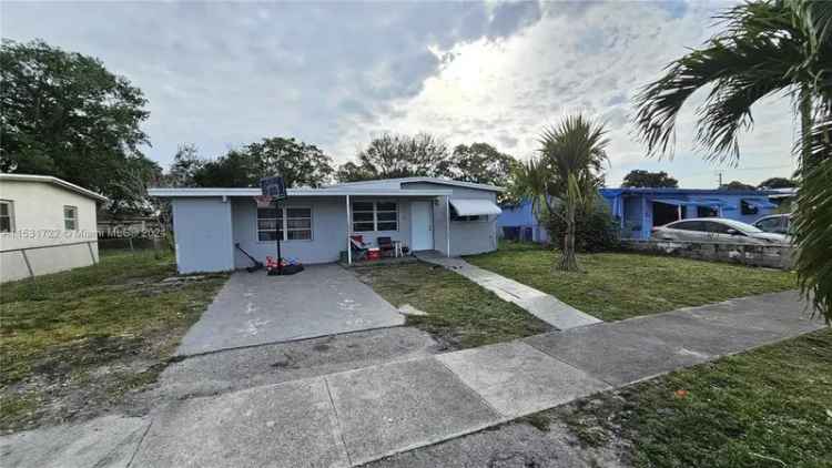 Single-family house For Sale in Fort Lauderdale, Florida