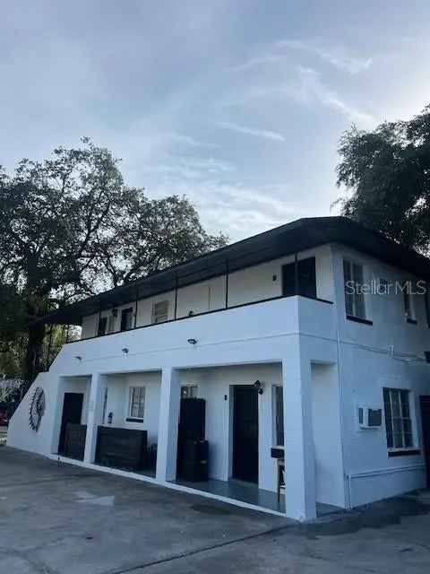 Multi-family house For Sale in 5609, North Nebraska Avenue, Tampa, Florida