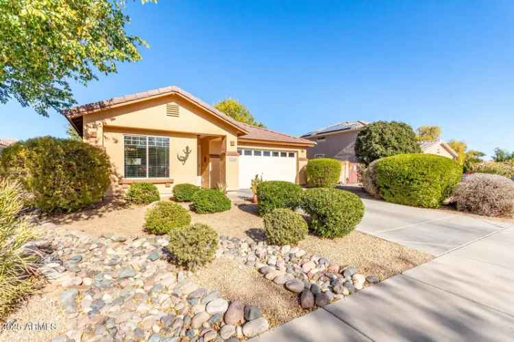 Single-family house For Sale in 17240, West Banff Lane, Surprise, Arizona