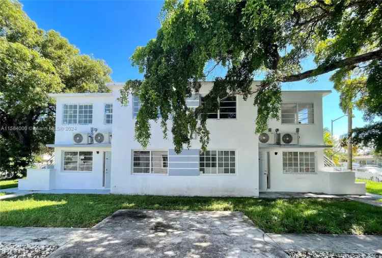 Multi-family house For Sale in 1935, Marseille Drive, Miami Beach, Florida