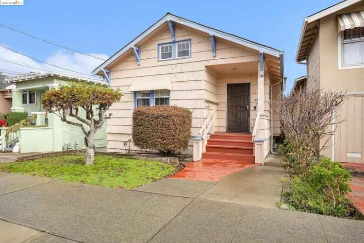 Single-family house For Sale in 3708, Lyon Avenue, Oakland, California