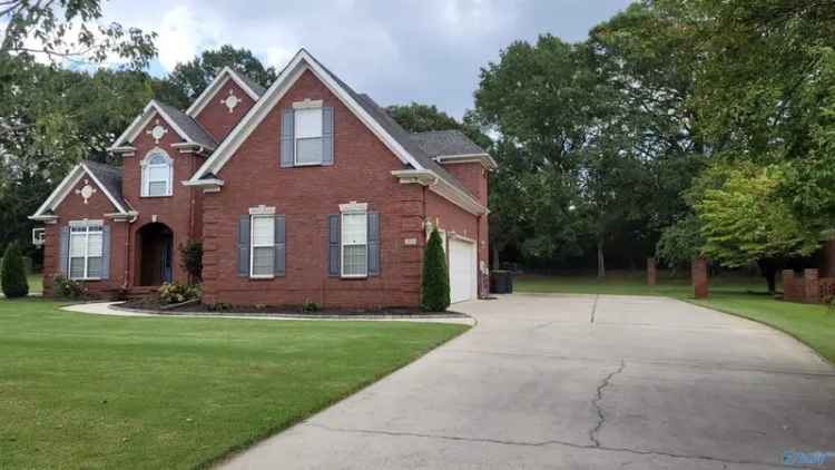 Single-family house For Sale in Decatur, Alabama