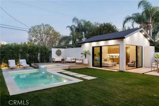 Single-family house For Sale in 4740, Sunnyslope Avenue, Los Angeles, California