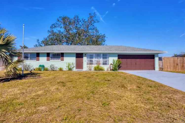 Single-family house For Sale in 20192, Midway Boulevard, Port Charlotte, Florida