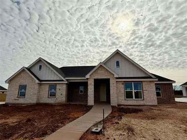 Single-family house For Sale in 145, Colorado, Temple, Texas