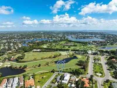 Single-family house For Sale in 116, Palmera Boulevard Northeast, Saint Petersburg, Florida