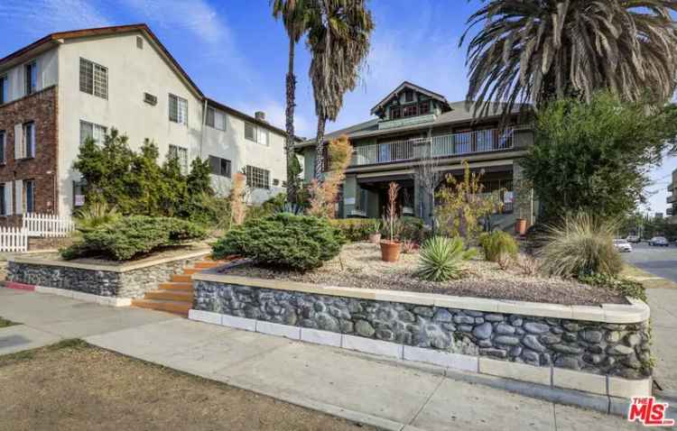 Multi-family house For Sale in 256, South Occidental Boulevard, Los Angeles, California