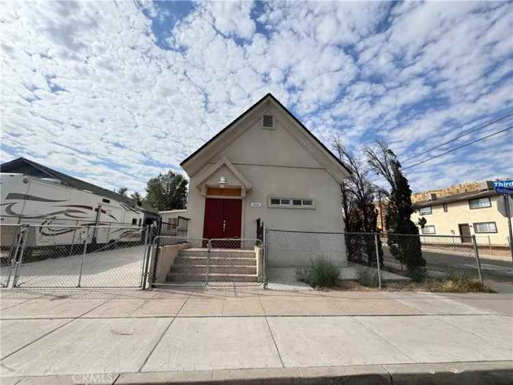 Single-family house For Sale in Barstow, California