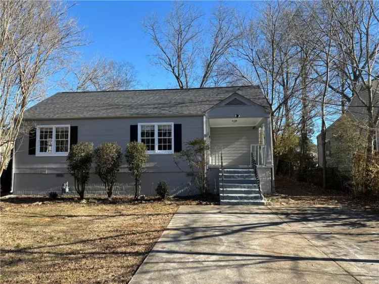 Single-family house For Sale in 854, Fayetteville Road Southeast, Candler-McAfee, Georgia