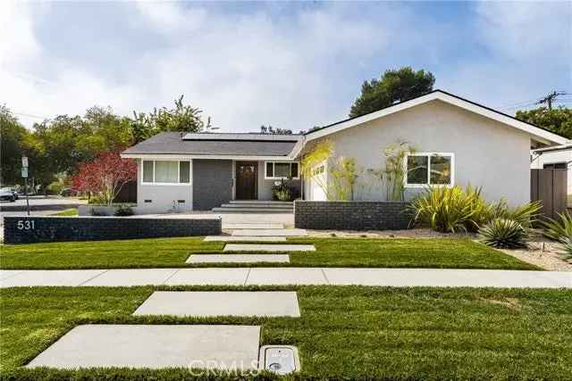 Single-family house For Sale in 531, Margo Avenue, Long Beach, California