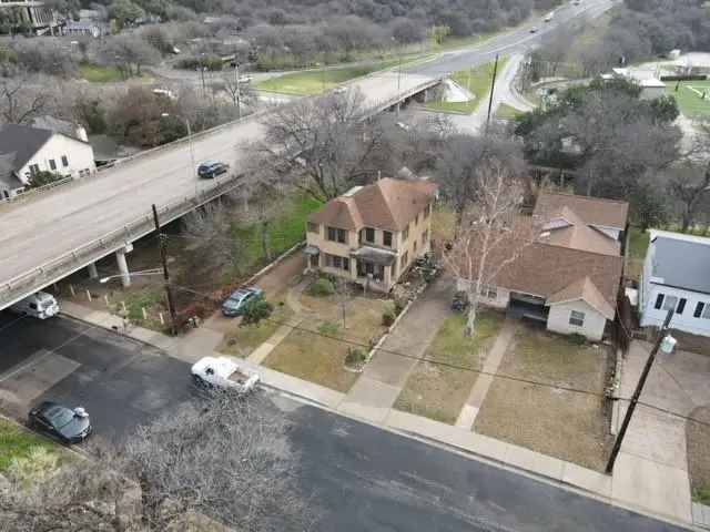 Duplex For Sale in 1509, Parkway, Austin, Texas