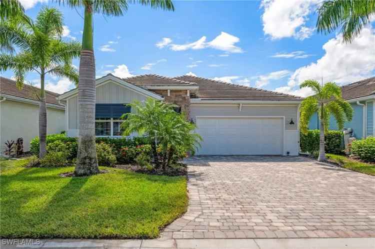 Single-family house For Sale in Bonita Springs, Florida