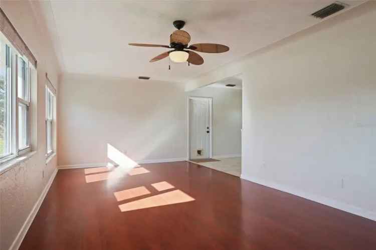 Single-family house For Sale in 3839, 18th Avenue North, Saint Petersburg, Florida