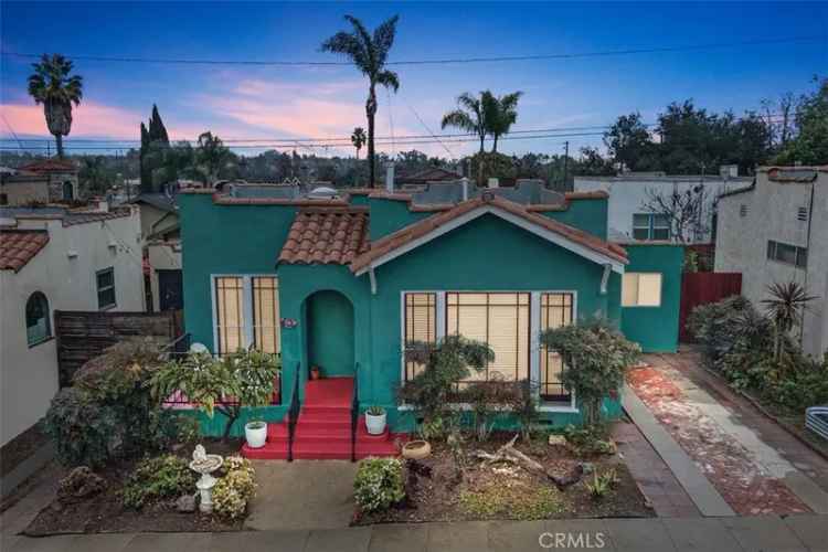 Single-family house For Sale in 318, North Eliot Lane, Long Beach, California