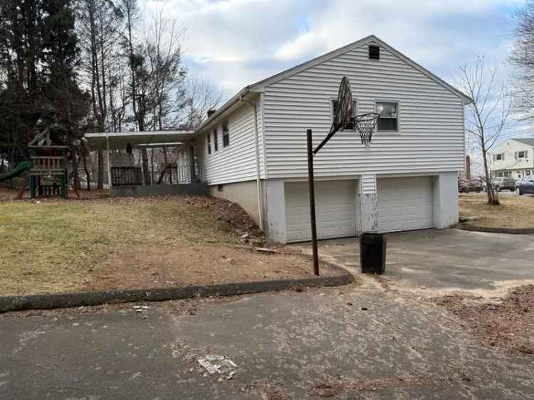 Single-family house For Sale in 60, Gayfield Road, Waterbury, Connecticut