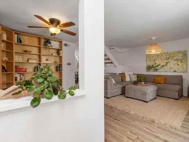 Single-family house For Sale in 6847, Maple Leaf Drive, Carlsbad, California