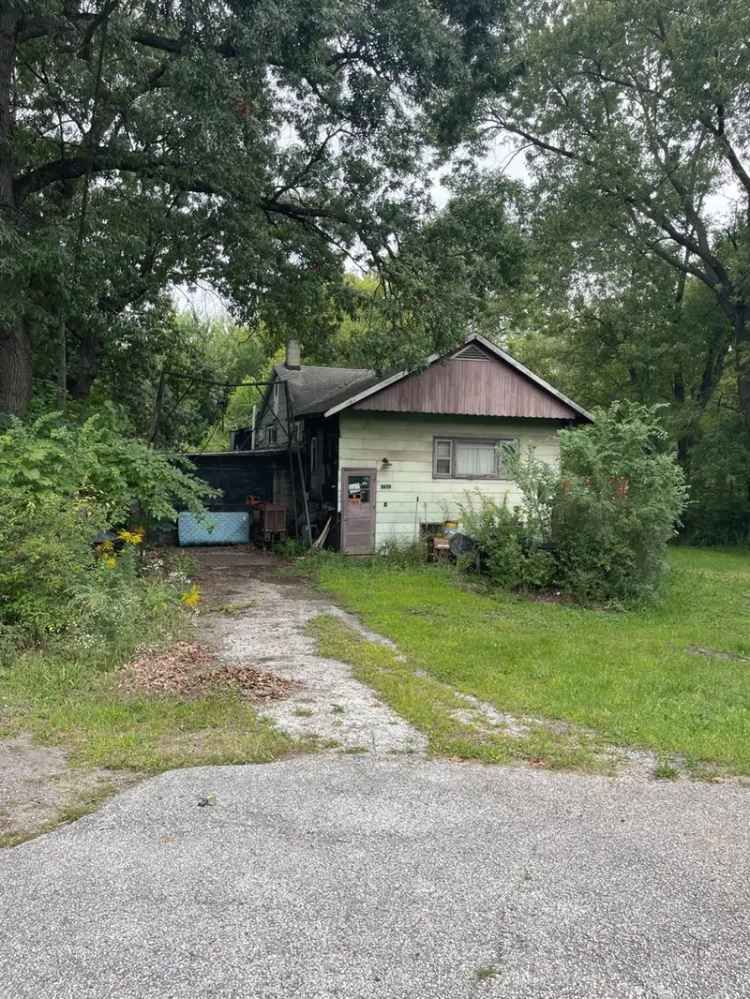 Single-family house For Sale in 2630, Colfax Street, Gary, Indiana