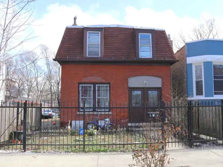 Multi-family house For Sale in 727, North Springfield Avenue, Chicago, Illinois