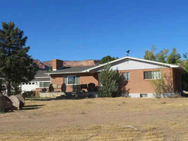 Single-family house For Sale in 2125, Broadway, Grand Junction, Colorado