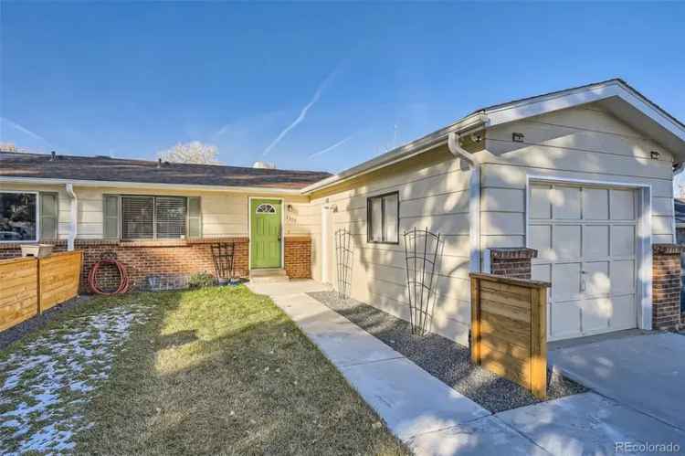 Single-family house For Sale in Denver, Colorado