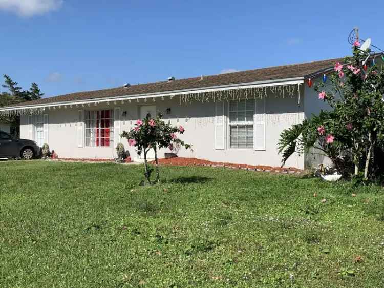 Single-family house For Sale in 507, Northwest Billiar Avenue, Port Saint Lucie, Florida