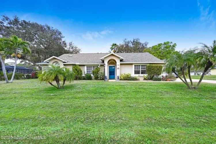 Single-family house For Sale in 721, Hyannie Street Northeast, Palm Bay, Florida