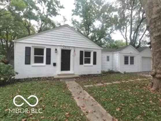 Single-family house For Sale in 6515, Hillside Avenue, Indianapolis, Indiana